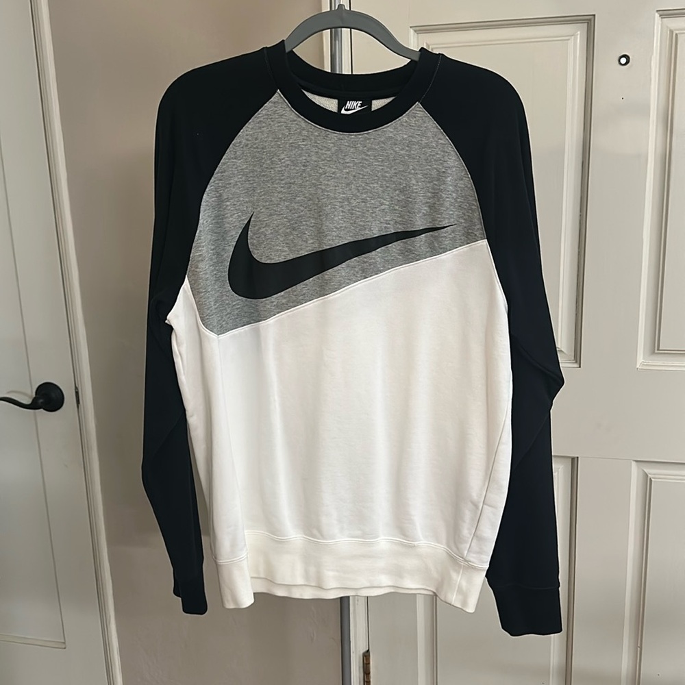 Nike Sports Sweater Big Swoosh (SAMPLE! rare)

US Men’s Size Medium

NEVER WORN